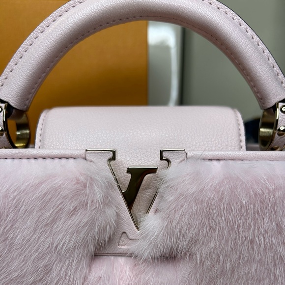 ❌SOLD!🔥NEW! Louis Vuitton•Mink Fur Capucines Mini with Crossbody Strap - Picture 7 of 13